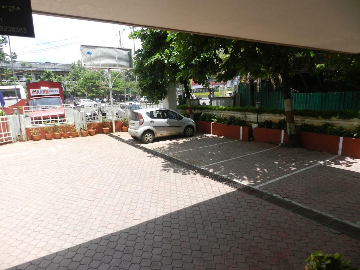 Hotel Ayodhya Kolhapur Exterior foto